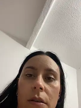 EmilyBrown01 online show from April 2026 03:00:02 AM