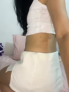EmilyBrown01 online show from May 2026 11:06:01 PM