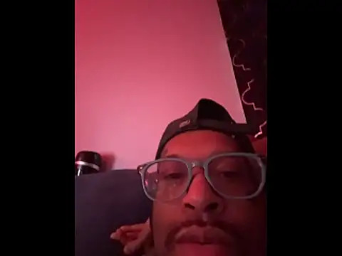 JRNBLU44 online show from April 2026 06:47:01 PM