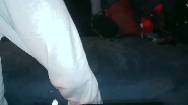 JRNBLU44 online show from April 2026 09:18:02 PM