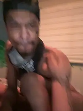 JRNBLU44 online show from April 2026 11:27:01 AM