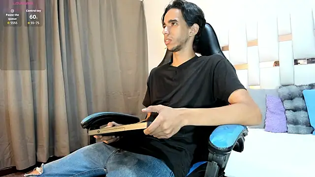 Alessandro Abruzzo online show from April 2026 03:02:01 AM