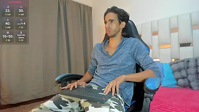 Alessandro Abruzzo online show from April 2026 01:06:02 PM