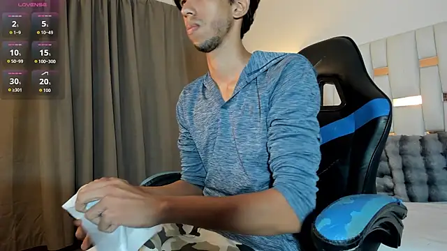 Alessandro Abruzzo online show from April 2026 12:06:01 PM