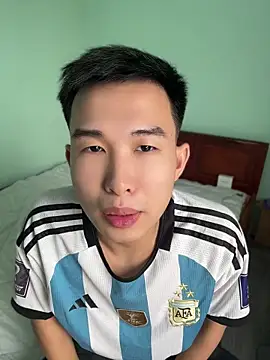 tuanhip online show from April 2026 03:11:02 AM