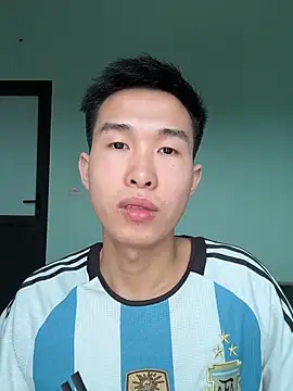 tuanhip online show from April 2026 03:02:02 AM