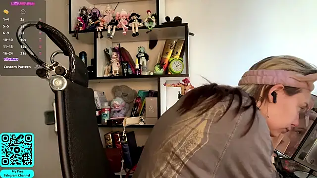 MadalynNosel online show from April 2026 07:16:01 AM