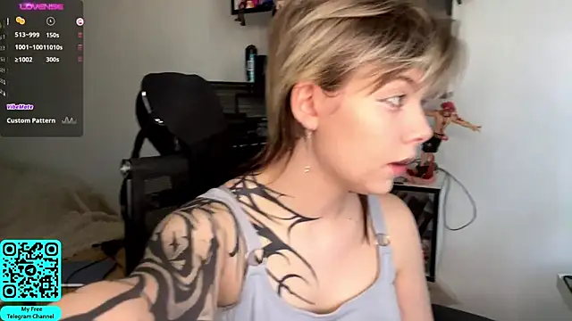 MadalynNosel online show from May 2026 07:23:02 AM