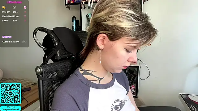 MadalynNosel online show from May 2026 07:11:01 AM