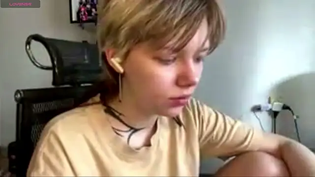 MadalynNosel online show from April 2026 07:11:02 AM