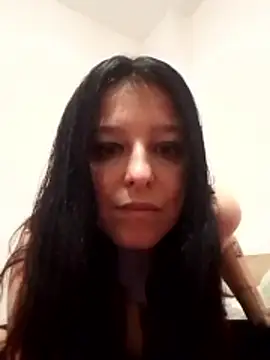 EmmaWillow online show from April 2026 01:07:01 PM