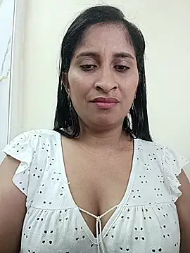 SofiaMendez1  online show from June 2026 01:45:01 PM