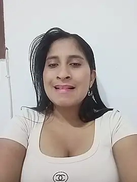 SofiaMendez1  online show from July 2026 11:22:02 PM