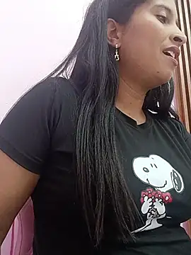 Snapshot of SofiaMendez1_ chatting on May 2026 03:30:01 PM SofiaMendez1 online show from May 2026 03:30:01 PM