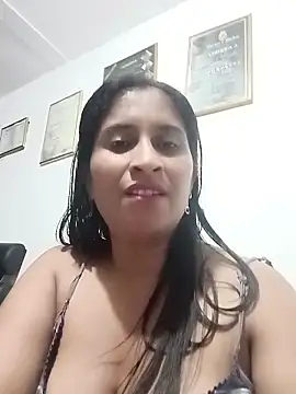Snapshot of SofiaMendez1_ chatting on May 2026 03:25:01 AM SofiaMendez1 online show from May 2026 03:25:01 AM