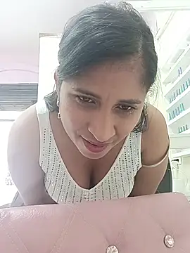 SofiaMendez1  online show from June 2026 05:40:02 PM
