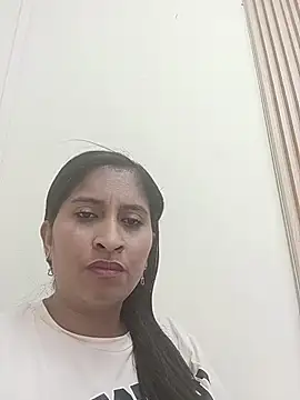 SofiaMendez1  online show from July 2026 05:35:02 PM