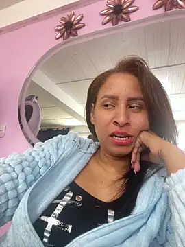 Katiuscavega online show from May 2026 03:27:02 PM