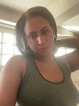 Katiuscavega online show from April 2026 02:21:01 PM