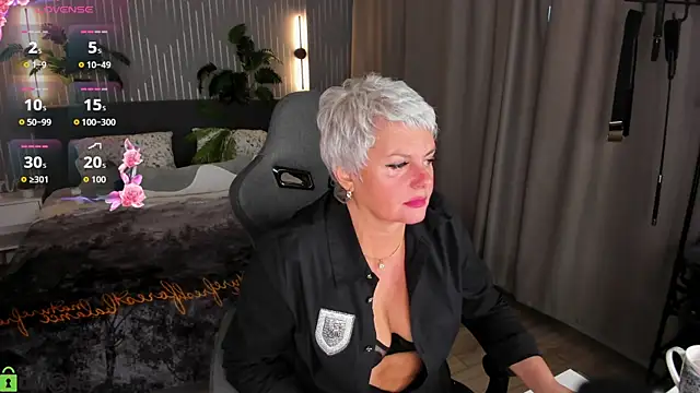 Linda Zef1r online show from May 2026 01:20:01 AM
