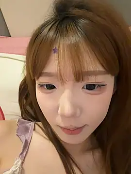 linlian3 online show from April 2026 12:28:01 AM