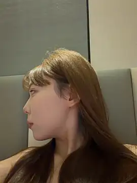 linlian3 online show from April 2026 08:32:01 PM