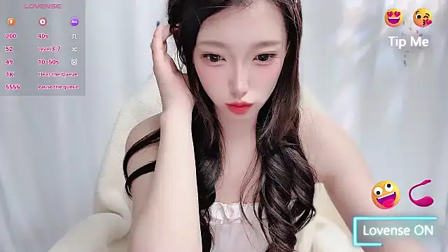 Snapshot of luckyuyu66 chatting on April 2026 01:05:02 PM luckyuyu66 online show from April 2026 01:05:02 PM