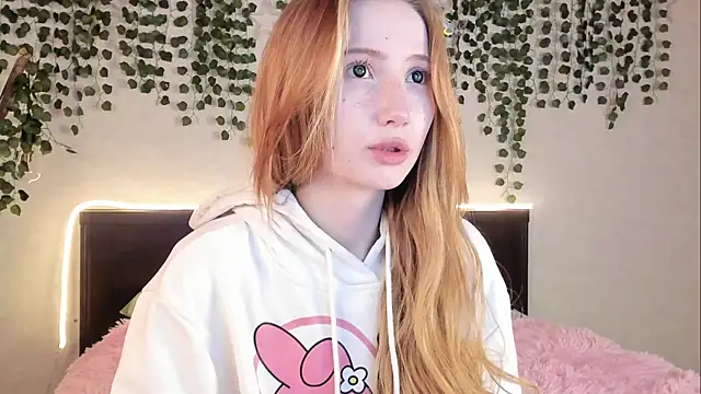 Leona Vixen online show from May 2026 11:24:01 PM
