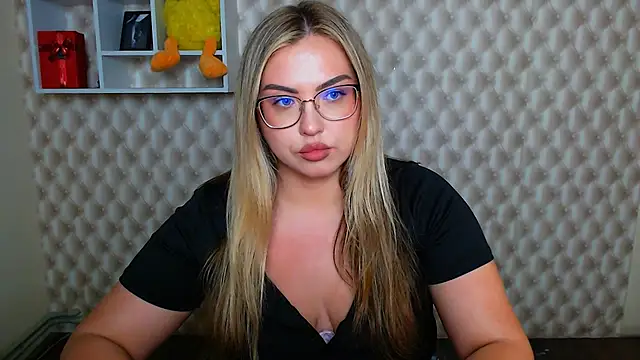 AminaSoul  online show from May 2026 01:21:01 PM