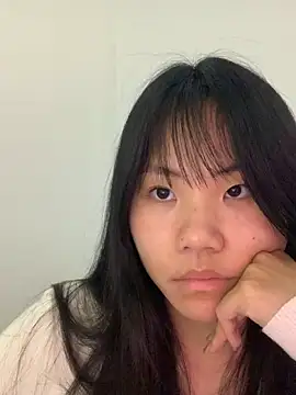 Lina 577 online show from April 2026 06:51:02 AM