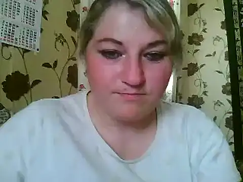 Snapshot of Xuliganka86 chatting on April 2026 01:27:01 PM Xuliganka86 online show from April 2026 01:27:01 PM