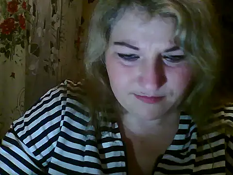 Snapshot of Xuliganka86 chatting on April 2026 06:22:01 PM Xuliganka86 online show from April 2026 06:22:01 PM