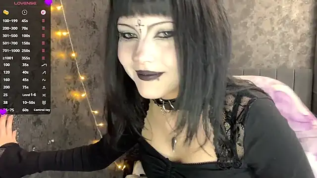 EmilyEmbears online show from June 2026 06:33:01 AM