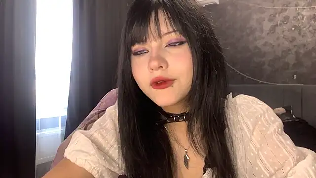 EmilyEmbears online show from April 2026 05:56:02 AM