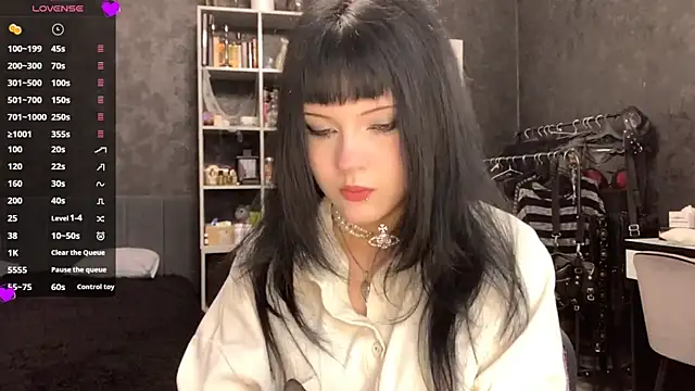 EmilyEmbears online show from June 2026 06:35:02 AM