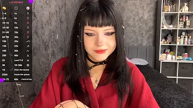 EmilyEmbears online show from June 2026 07:30:01 AM