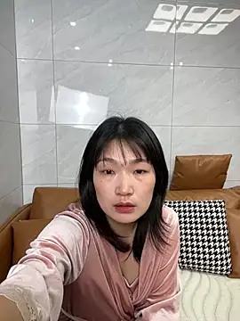 Alice168168 online show from April 2026 04:02:02 PM