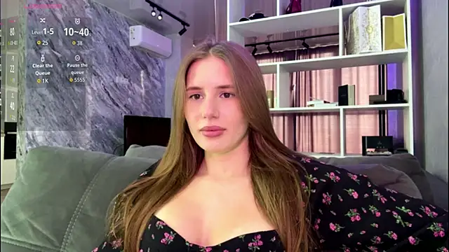 PollyRysh online show from April 2026 01:23:02 PM