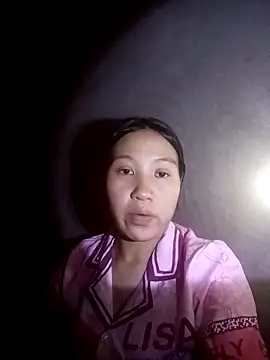 lucynguyen2 online show from April 2026 03:18:01 PM