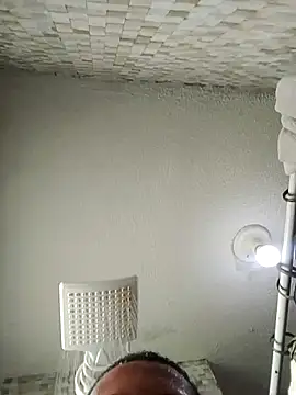 Snapshot of Lc022g chatting on April 2026 11:58:01 AM Lc022g online show from April 2026 11:58:01 AM