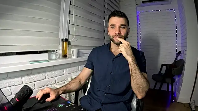 DaddySlava online show from April 2026 06:33:01 PM