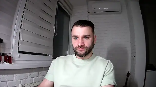 DaddySlava online show from April 2026 05:08:02 PM