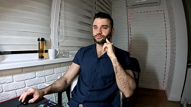 DaddySlava online show from April 2026 06:23:01 PM