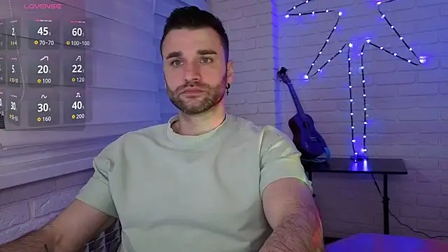 Snapshot of DaddySlava chatting on May 2026 05:50:02 PM DaddySlava online show from May 2026 05:50:02 PM