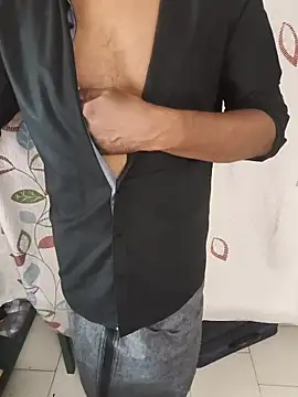 Snapshot of pinkdickmallu chatting on June 2026 07:53:01 AM pinkdickmallu online show from June 2026 07:53:01 AM