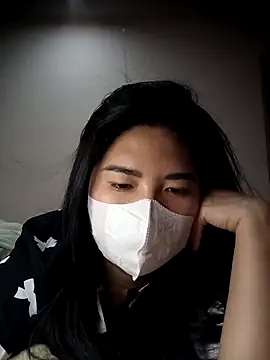 Alicee 001 online show from April 2026 02:55:01 PM