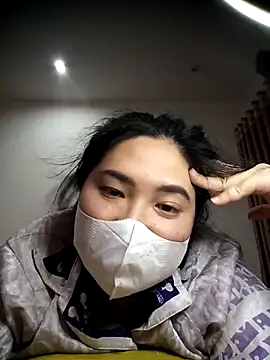 Alicee 001 online show from April 2026 04:10:02 PM