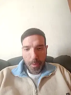 olivaissul online show from April 2026 01:37:01 PM