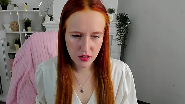 EvaBellea online show from April 2026 02:52:01 PM