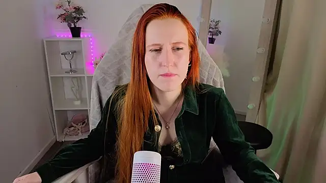 EvaBellea online show from April 2026 07:45:01 AM